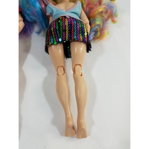 Rainbow High Dolls Cheerleader Violet Willow & Amaya Raine Rainbow - Picture 13 of 15